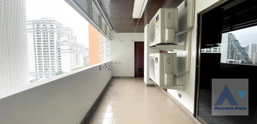 4  4 br Apartment for rent and sale in Sukhumvit ,Bangkok BTS Phrom Phong at Greenery garden and privacy AA42830