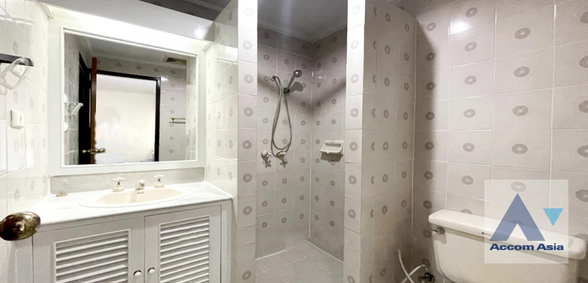 13  4 br Apartment for rent and sale in Sukhumvit ,Bangkok BTS Phrom Phong at Greenery garden and privacy AA42830