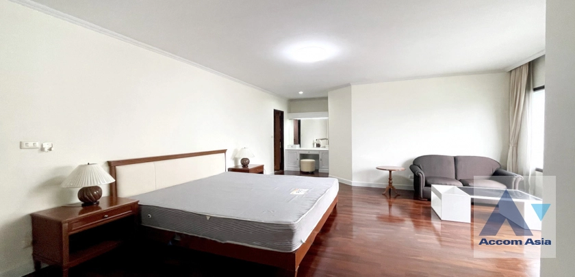 9  4 br Apartment for rent and sale in Sukhumvit ,Bangkok BTS Phrom Phong at Greenery garden and privacy AA42830