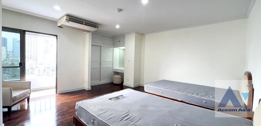 12  4 br Apartment for rent and sale in Sukhumvit ,Bangkok BTS Phrom Phong at Greenery garden and privacy AA42830