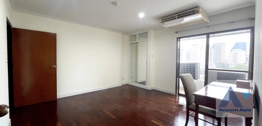 6  4 br Apartment for rent and sale in Sukhumvit ,Bangkok BTS Phrom Phong at Greenery garden and privacy AA42830
