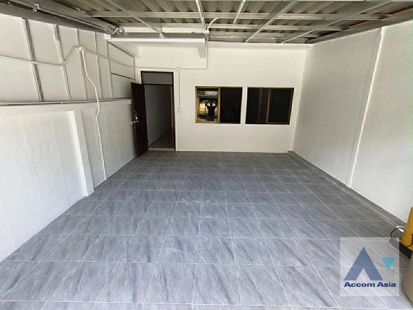 8  2 br House for rent and sale in Phaholyothin ,Bangkok BTS Saphan-Kwai AA42837