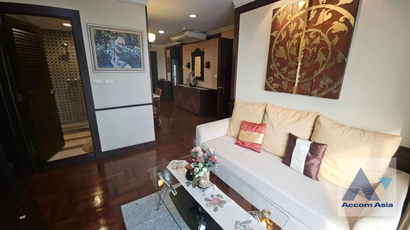 unit 2 Bedrooms  Condominium For Rent in Sukhumvit, Bangkok  near BTS Asok (AA42842)