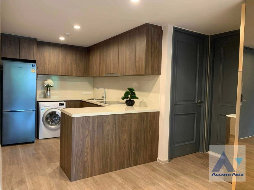 unit 2 Bedrooms  Condominium For Rent & Sale in Ploenchit, Bangkok  near BTS Ploenchit (AA42845)