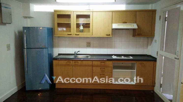 unitPet friendly |  2 Bedrooms  House For Rent in Phaholyothin, Bangkok  near BTS Ari (95708)