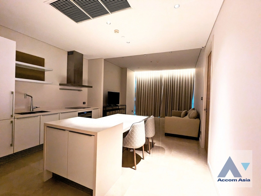 unit 1 Bedroom  Condominium For Rent & Sale in Ploenchit, Bangkok  near BTS Chitlom (AA42855)