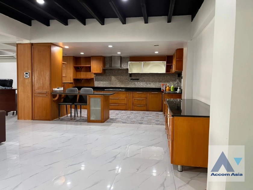  1  4 br House For Rent in Lat Phrao ,Bangkok  AA42857