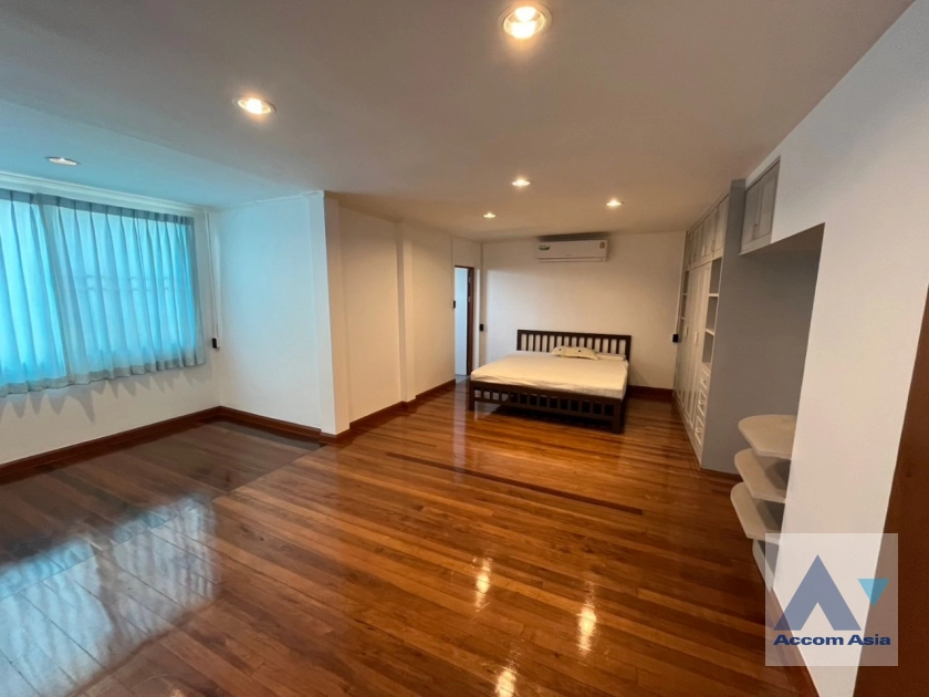 7  4 br House For Rent in Lat Phrao ,Bangkok  AA42857