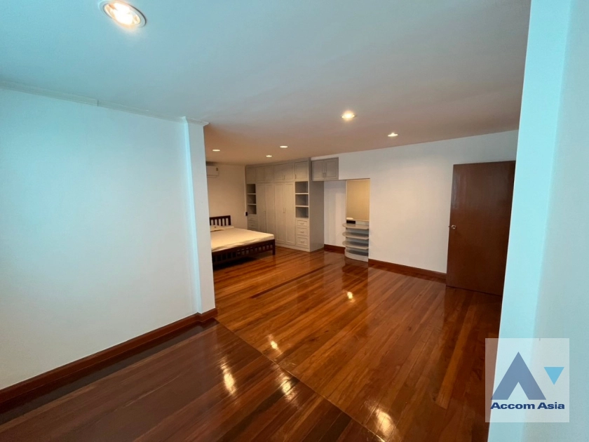 6  4 br House For Rent in Lat Phrao ,Bangkok  AA42857