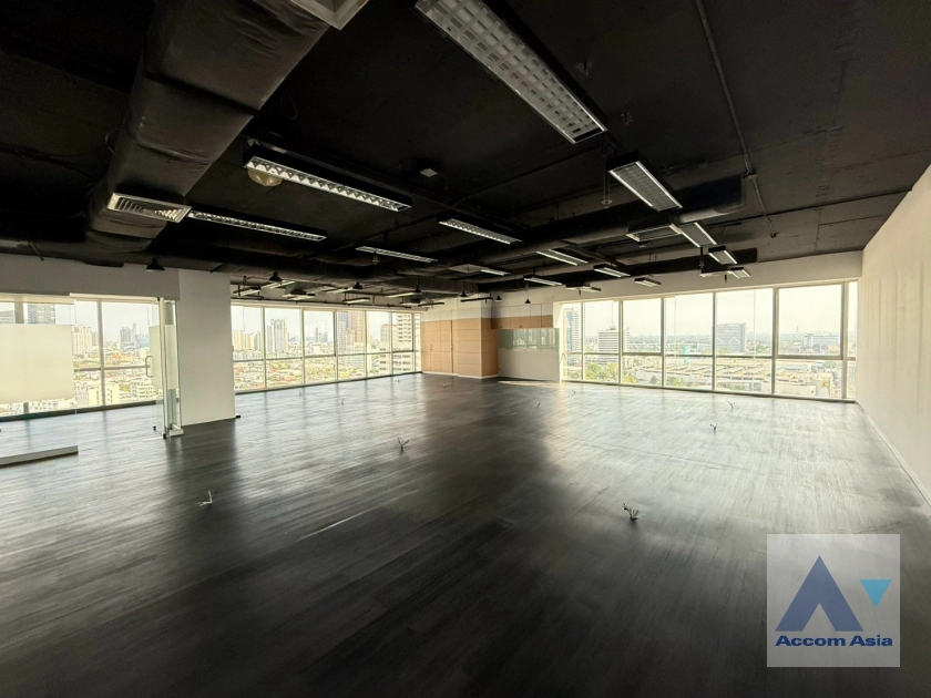 unit Office space For Rent in Sukhumvit, Bangkok  near BTS Phrom Phong (AA42864)