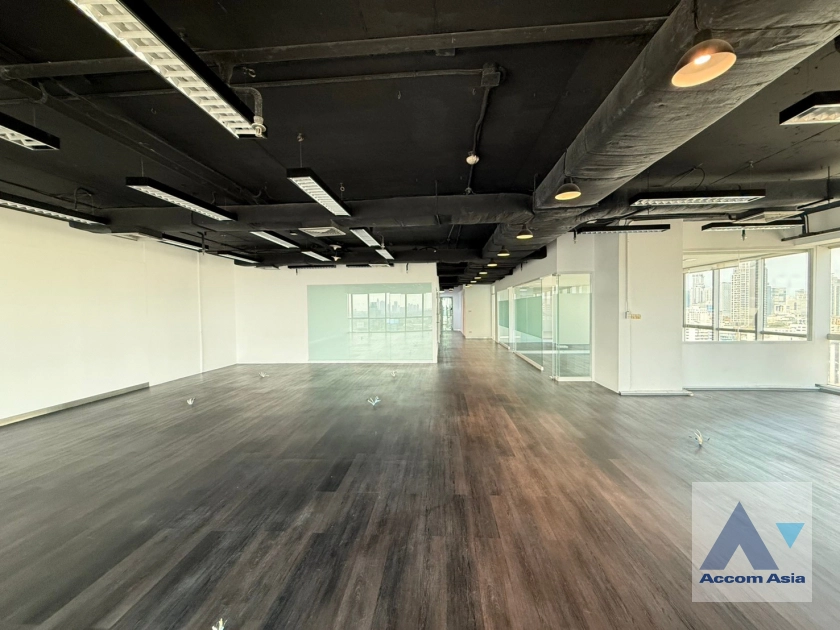 unit Office space For Rent in Sukhumvit, Bangkok  near BTS Phrom Phong (AA42864)