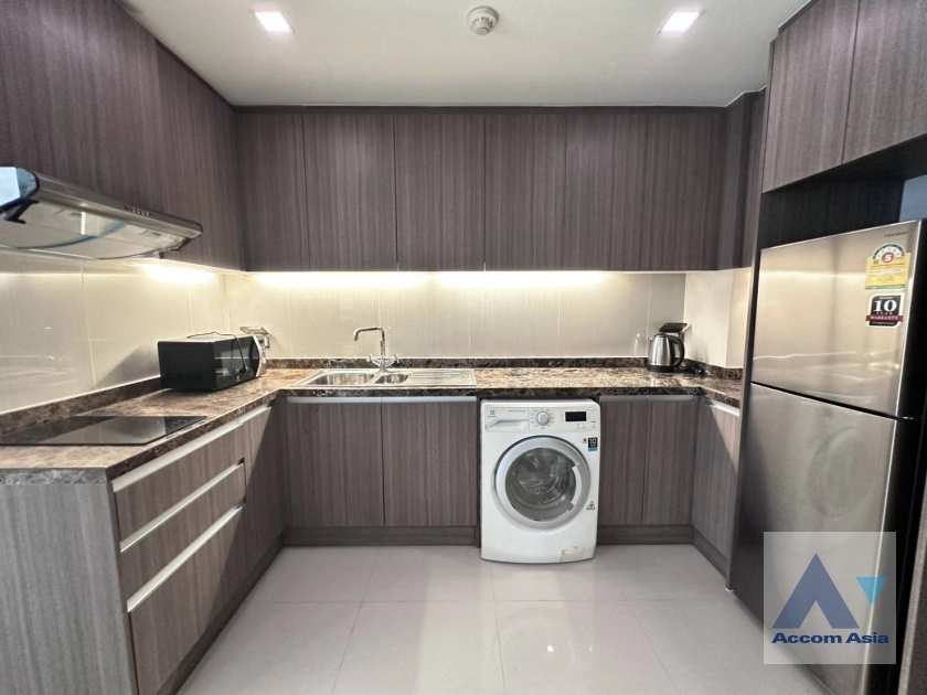 unit 2 Bedrooms  Condominium For Rent in Sukhumvit, Bangkok  near BTS Thong Lo (AA42872)