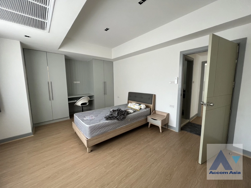 10  3 br Apartment for rent and sale in Sukhumvit ,Bangkok BTS Asok - MRT Sukhumvit at Newly Renovated AA42873
