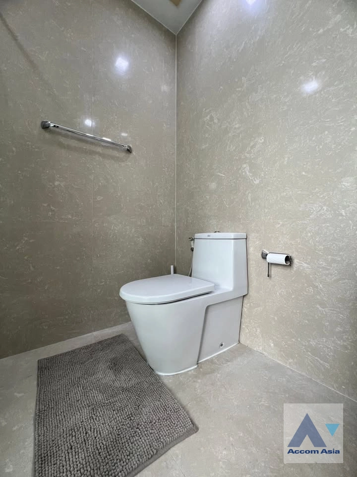 33  1 br Condominium for rent and sale in Sukhumvit ,Bangkok BTS Phrom Phong at The Madison AA42876