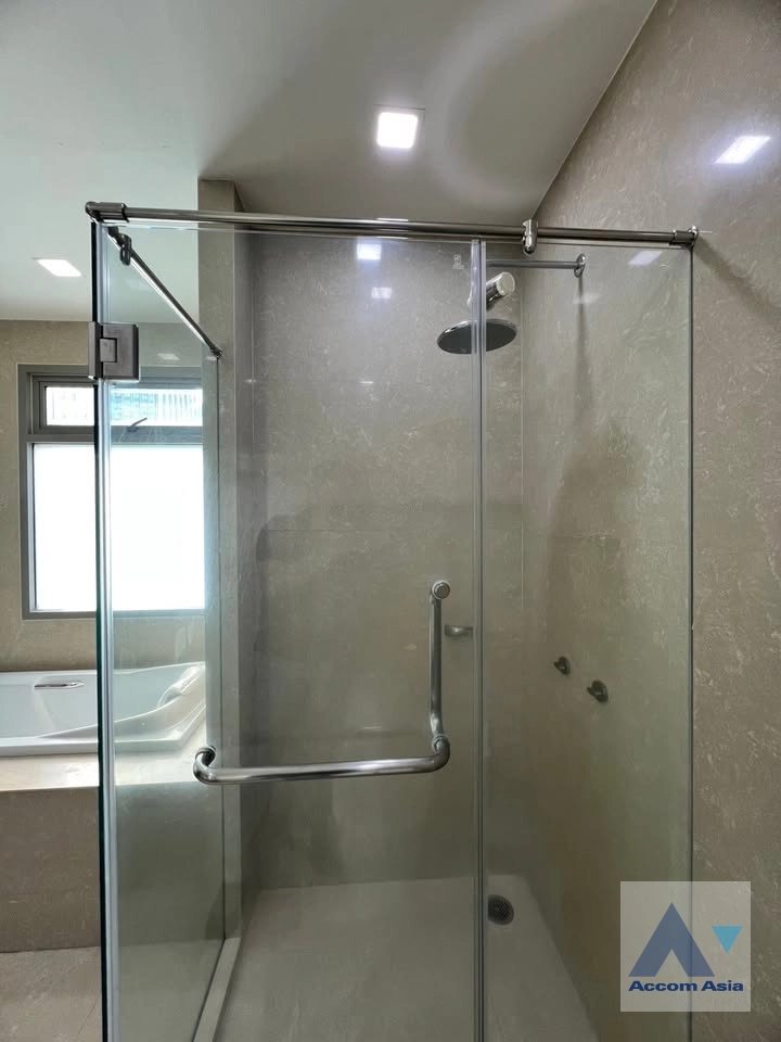 32  1 br Condominium for rent and sale in Sukhumvit ,Bangkok BTS Phrom Phong at The Madison AA42876