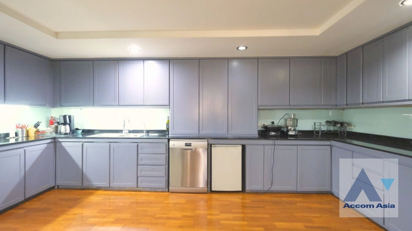 7  3 br Condominium For Sale in Sukhumvit ,Bangkok BTS Ekkamai at Casa Viva AA42881