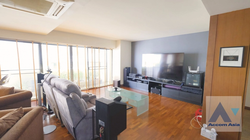  1  3 br Condominium For Sale in Sukhumvit ,Bangkok BTS Ekkamai at Casa Viva AA42881