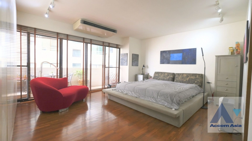11  3 br Condominium For Sale in Sukhumvit ,Bangkok BTS Ekkamai at Casa Viva AA42881