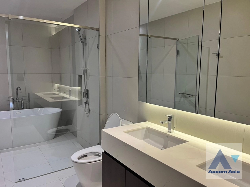 13  4 br Apartment For Rent in Sukhumvit ,Bangkok BTS Phrom Phong at Modern Brand New Apartment AA42885