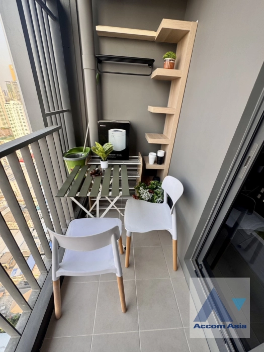 4  2 br Condominium For Rent in Sukhumvit ,Bangkok MRT Queen Sirikit National Convention Center at Life Rama 4-Asoke AA42890