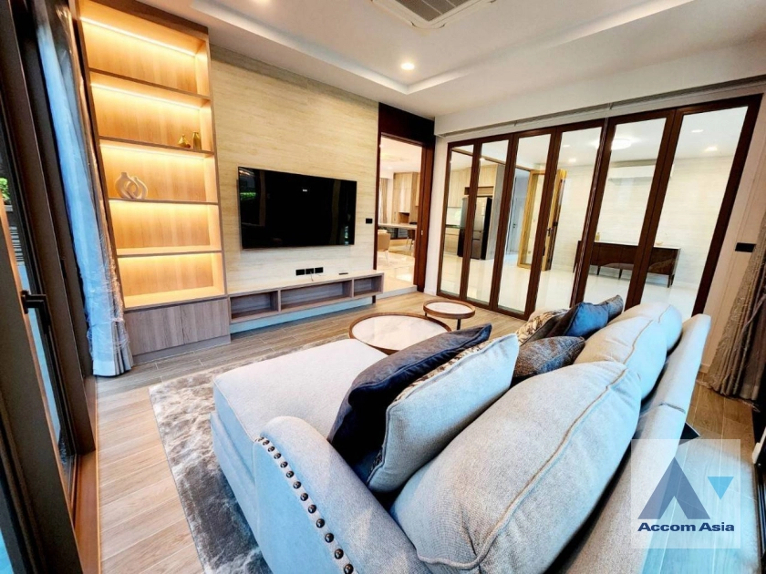 4  4 br House for rent and sale in Krungthep Kreetha ,Bangkok MRT Yaek Lam Sali at Burasiri Krungthep Kreetha AA42892