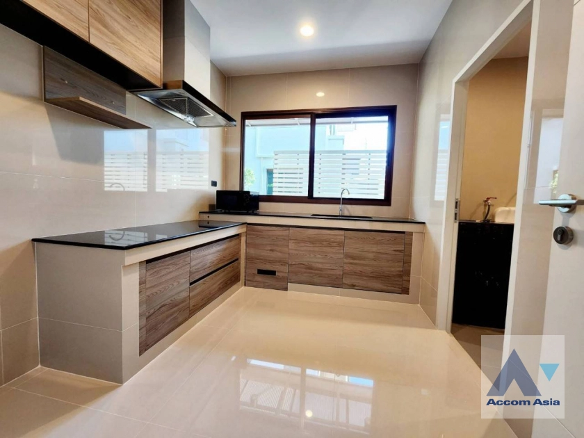 9  4 br House for rent and sale in Krungthep Kreetha ,Bangkok MRT Yaek Lam Sali at Burasiri Krungthep Kreetha AA42892