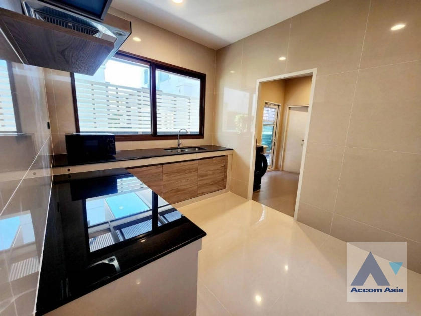 10  4 br House for rent and sale in Krungthep Kreetha ,Bangkok MRT Yaek Lam Sali at Burasiri Krungthep Kreetha AA42892