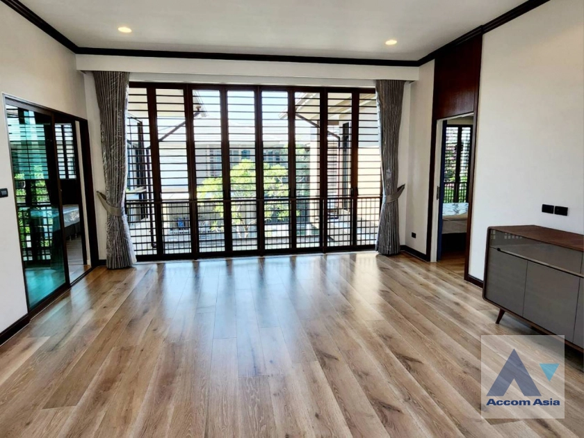 11  4 br House for rent and sale in Krungthep Kreetha ,Bangkok MRT Yaek Lam Sali at Burasiri Krungthep Kreetha AA42892