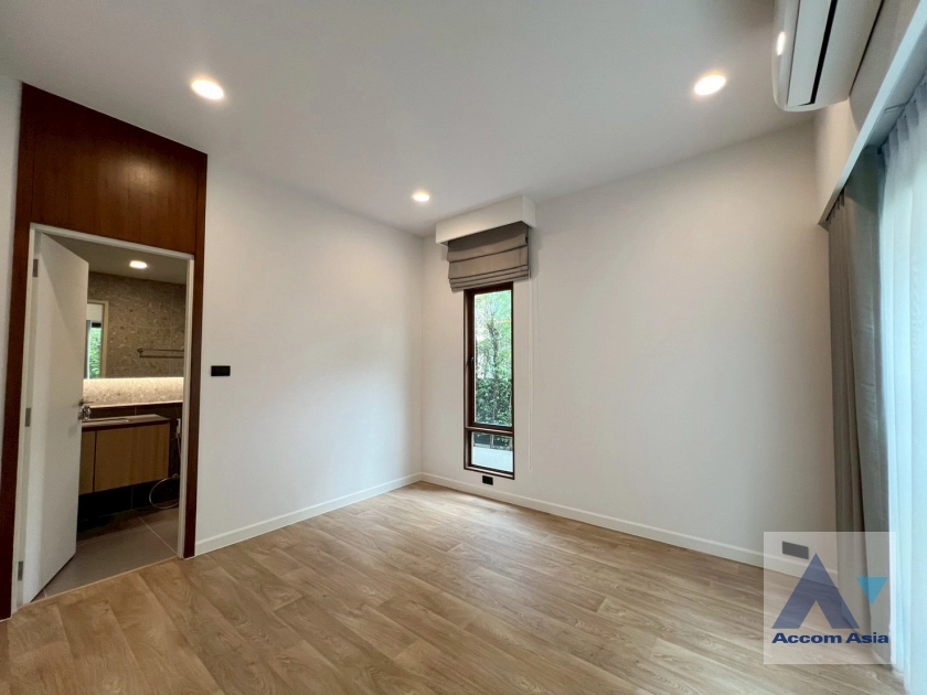 28  4 br House for rent and sale in Krungthep Kreetha ,Bangkok MRT Yaek Lam Sali at Burasiri Krungthep Kreetha AA42892