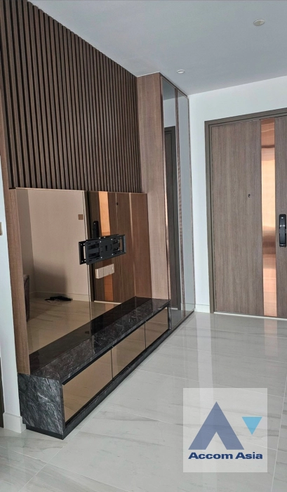 unit 1 Bedroom  Condominium For Rent in Sathorn, Bangkok  near BTS Chong Nonsi - MRT Lumphini (AA42893)