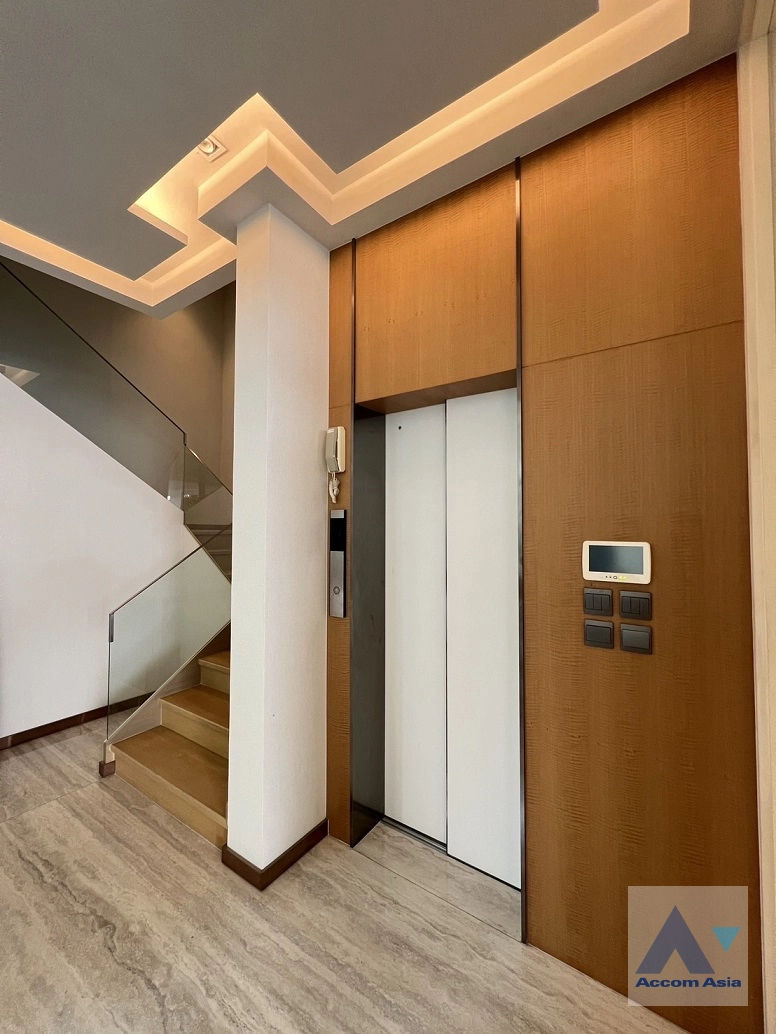 18  4 br House For Rent in Ratchadaphisek ,Bangkok  at VIVE Ekkamai-Ramintra AA42896