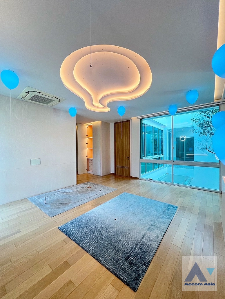 7  4 br House For Rent in Ratchadaphisek ,Bangkok  at VIVE Ekkamai-Ramintra AA42896