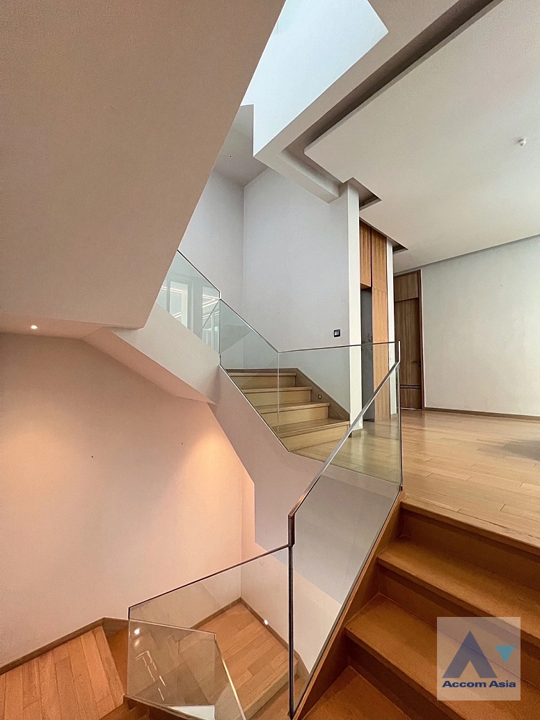 21  4 br House For Rent in Ratchadaphisek ,Bangkok  at VIVE Ekkamai-Ramintra AA42896