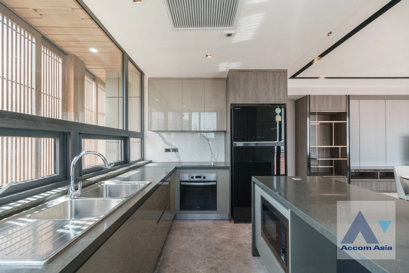 6  3 br Apartment for rent and sale in Sukhumvit ,Bangkok BTS Phrom Phong at Serene Place with Modern Style AA42903