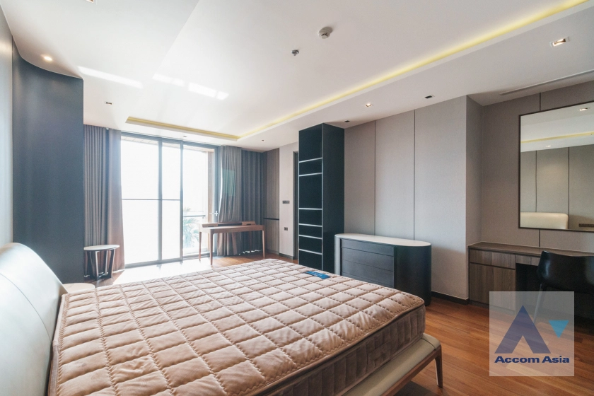 11  3 br Apartment for rent and sale in Sukhumvit ,Bangkok BTS Phrom Phong at Serene Place with Modern Style AA42903