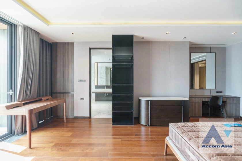 12  3 br Apartment for rent and sale in Sukhumvit ,Bangkok BTS Phrom Phong at Serene Place with Modern Style AA42903