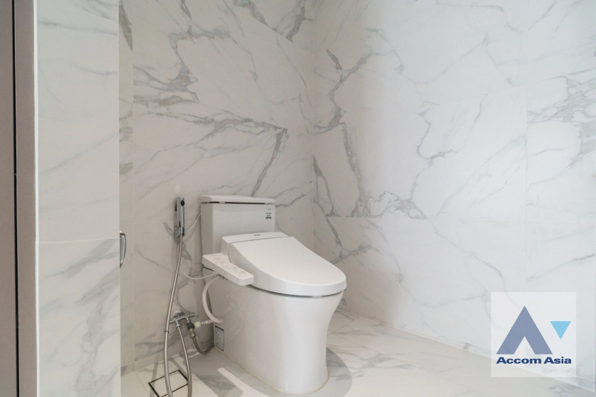 16  3 br Apartment for rent and sale in Sukhumvit ,Bangkok BTS Phrom Phong at Serene Place with Modern Style AA42903