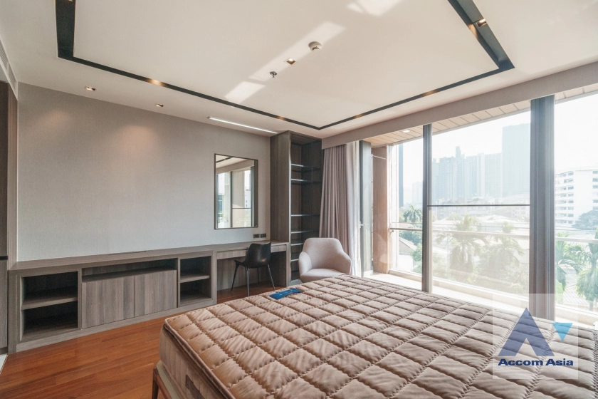 19  3 br Apartment for rent and sale in Sukhumvit ,Bangkok BTS Phrom Phong at Serene Place with Modern Style AA42903