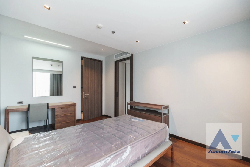 24  3 br Apartment for rent and sale in Sukhumvit ,Bangkok BTS Phrom Phong at Serene Place with Modern Style AA42903