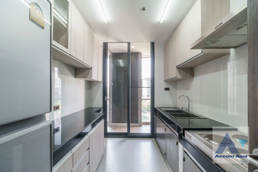 7  3 br Apartment for rent and sale in Sukhumvit ,Bangkok BTS Phrom Phong at Serene Place with Modern Style AA42903