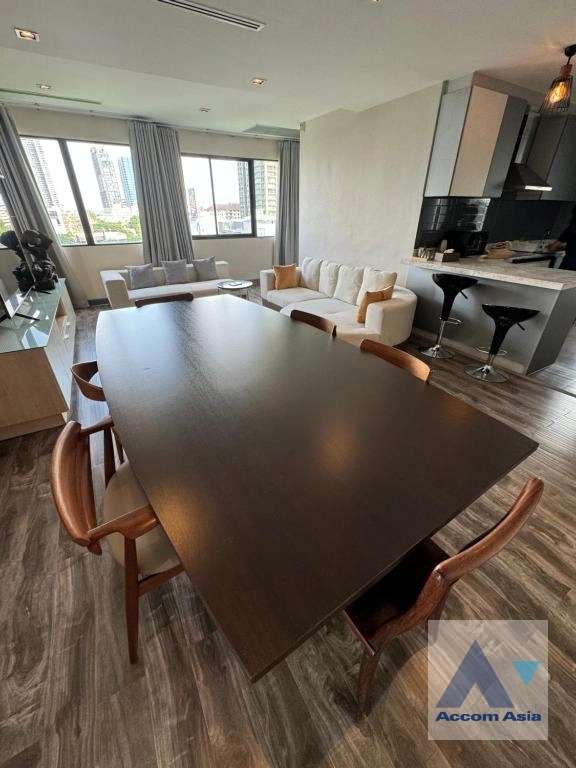 unit 3 Bedrooms  Condominium For Rent in Sukhumvit, Bangkok  near BTS Thong Lo (AA42904)