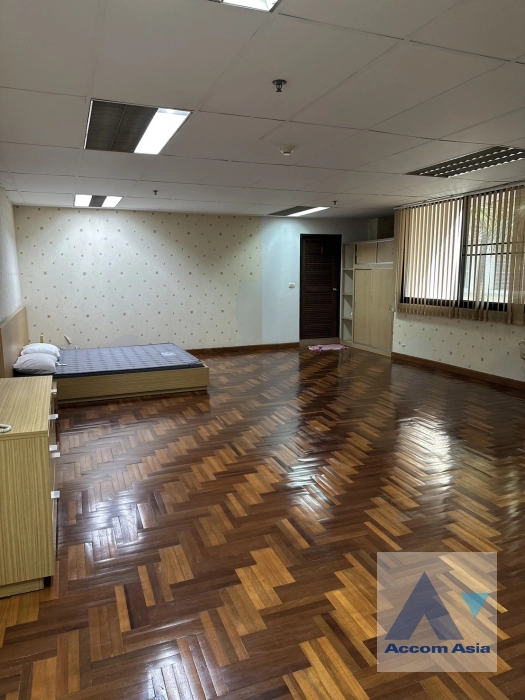 4  2 br Office Space For Rent in Silom ,Bangkok BTS Surasak - BTS Saint Louis at S&B TOWER AA42905
