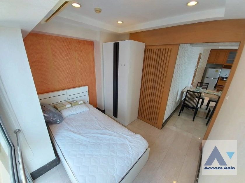 7  2 br Condominium For Rent in Ratchadaphisek ,Bangkok MRT Phetchaburi at My Resort Bangkok AA42906