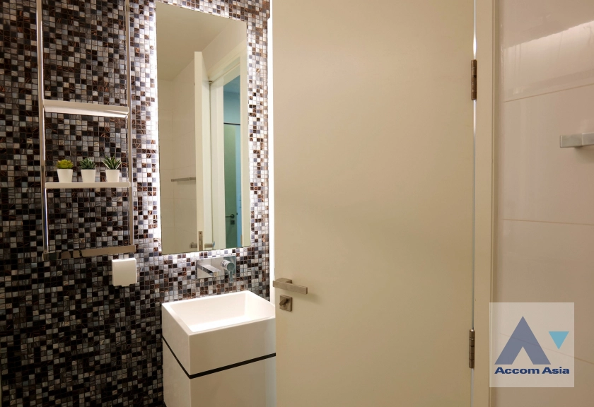 20  1 br Condominium for rent and sale in Sukhumvit ,Bangkok BTS Phra khanong at The Room Sukhumvit 69 AA42910