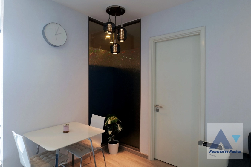 8  1 br Condominium for rent and sale in Sukhumvit ,Bangkok BTS Phra khanong at The Room Sukhumvit 69 AA42910