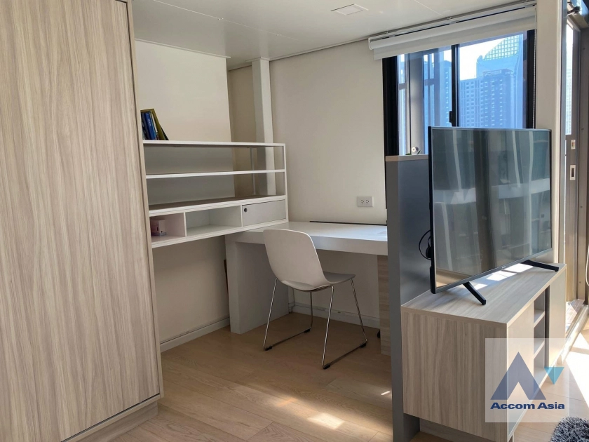 unit 1 Bedroom  Condominium For Rent in Phaholyothin, Bangkok  near MRT Rama 9 - ARL Makkasan (AA42912)