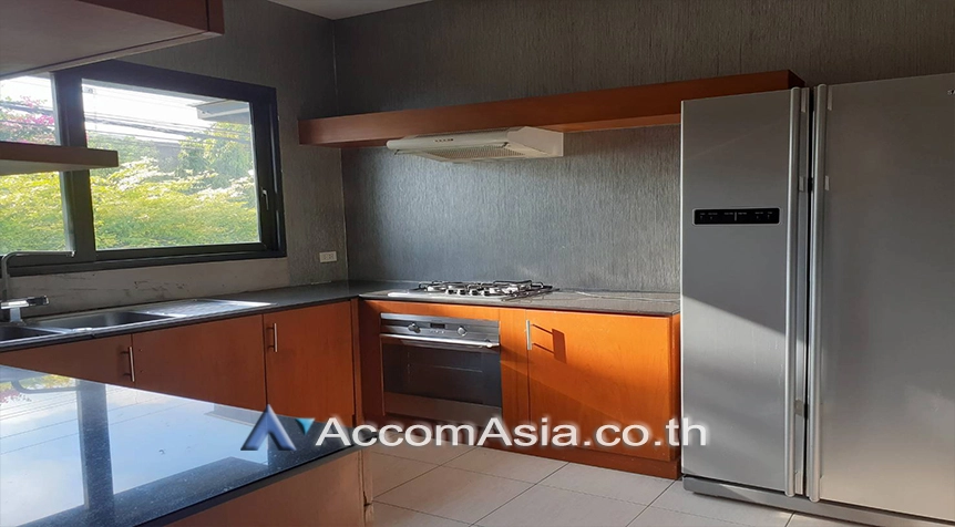Home Office |  3 Bedrooms  House For Rent in Phaholyothin, Bangkok  near BTS Ari (95715)