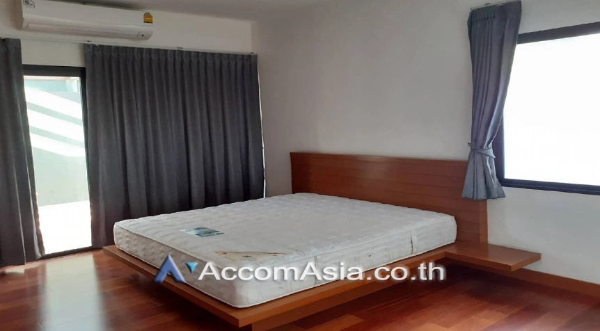 8  3 br House For Rent in Phaholyothin ,Bangkok BTS Ari 95715