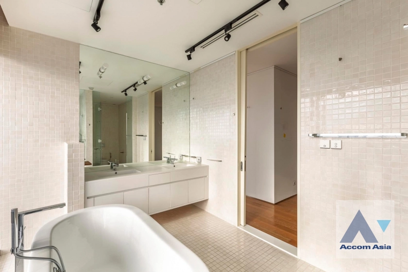 40  3 br Condominium for rent and sale in Silom ,Bangkok BTS Chong Nonsi at The Ritz Carlton Residences AA42928