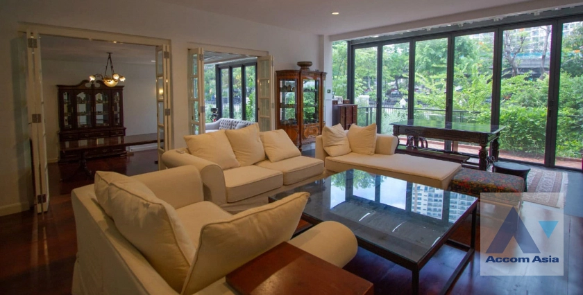  2  6 br House For Sale in Sathorn ,Bangkok BRT Thanon Chan AA42932